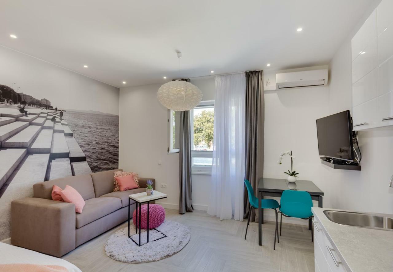 Unique Apartment *